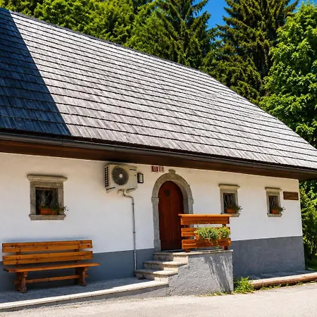 Old House Podgosar 펜션 *