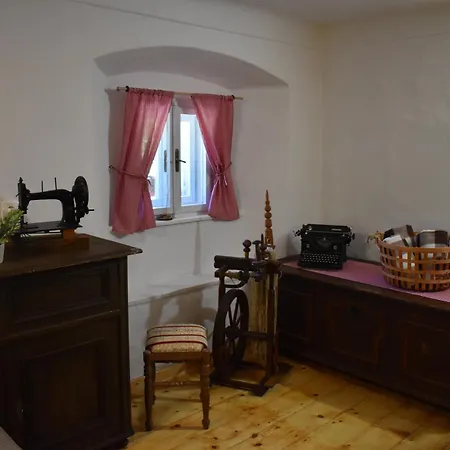 Old House Podgosar 펜션 *