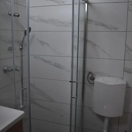 Old House Podgosar 펜션 블레드